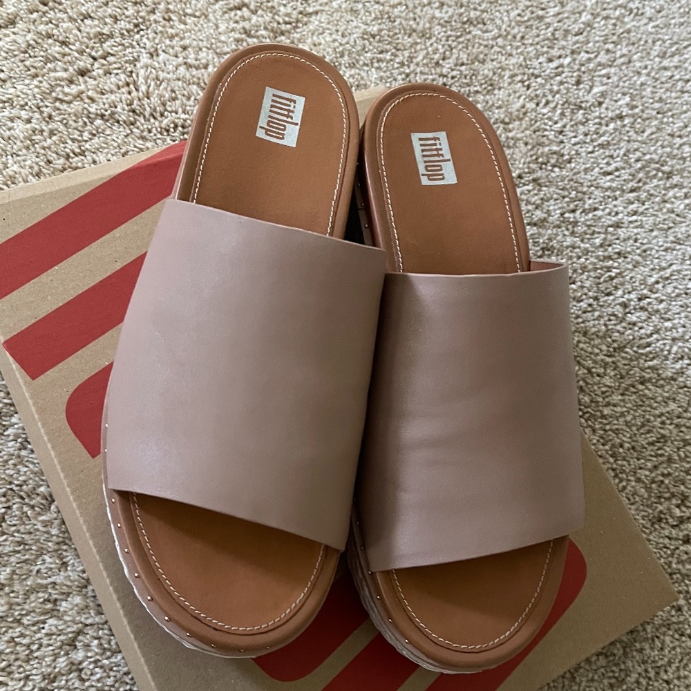 FitFlop Beige Eloise Espadrille leather wedges size US 8 /EUR39/ UK6